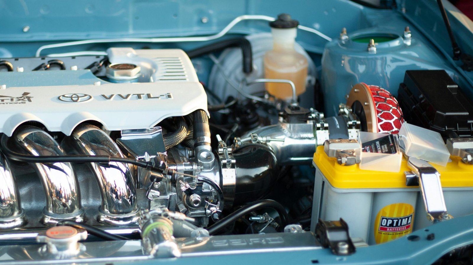 An electric motor converts battery energy directly into movement with up to 80% efficiency.